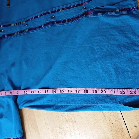 Men's Guayabera Shirt - Picture 5 of 6